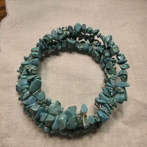 Beautiful Vintage  Premier Designs Wrapped Turquoise Chip Bracelet